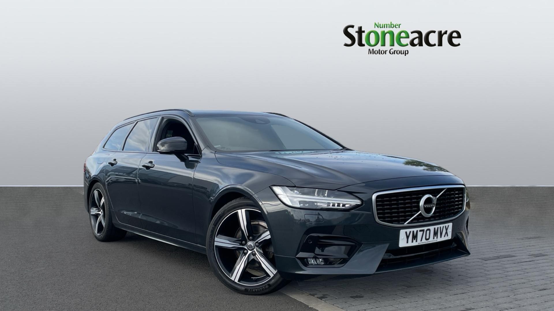 Main listing image - Volvo V90
