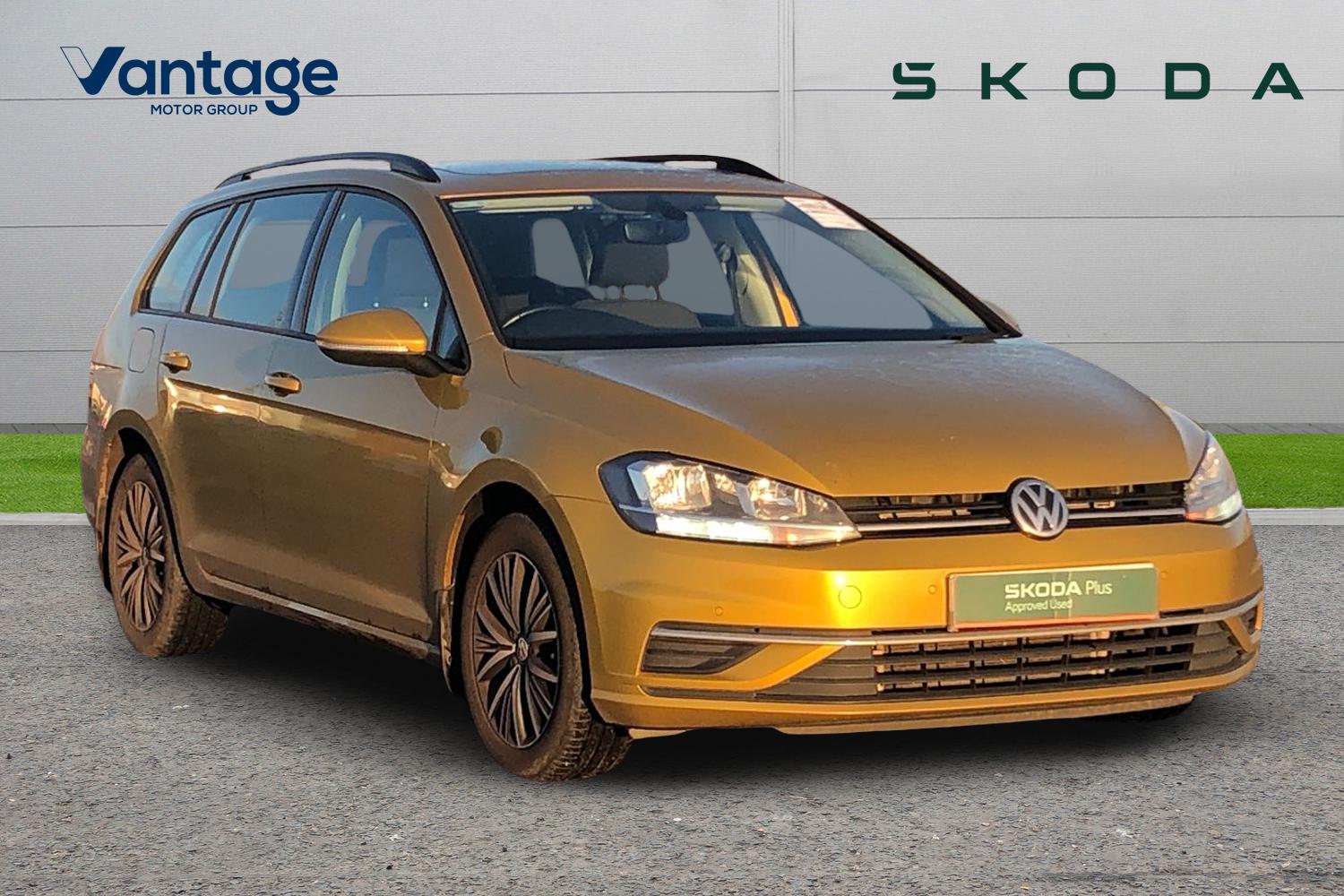 Main listing image - Volkswagen Golf Estate