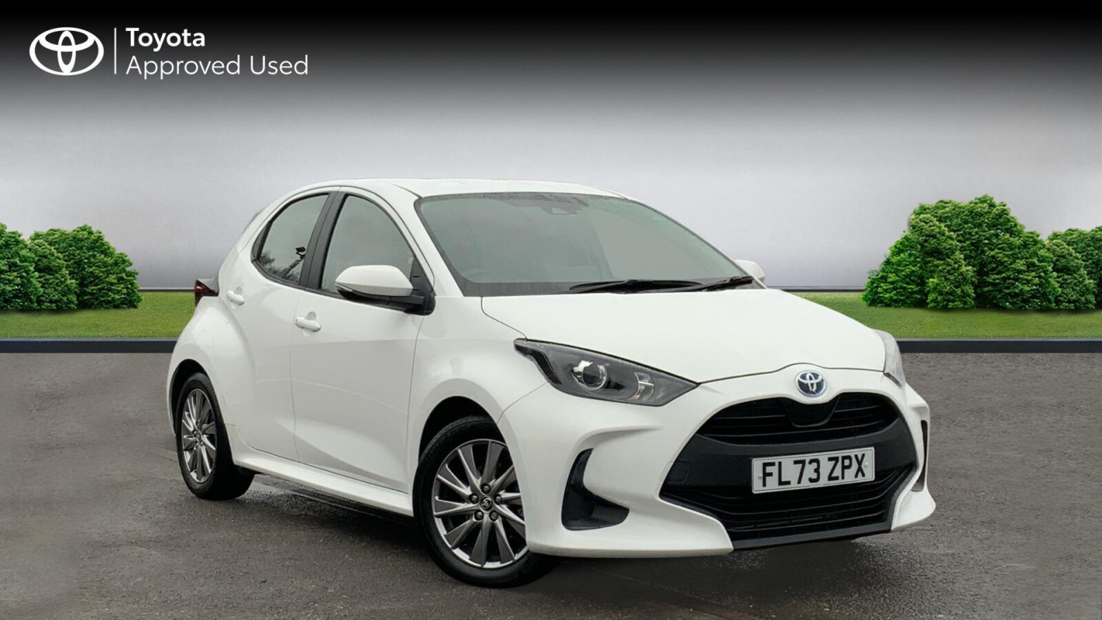 Main listing image - Toyota Yaris