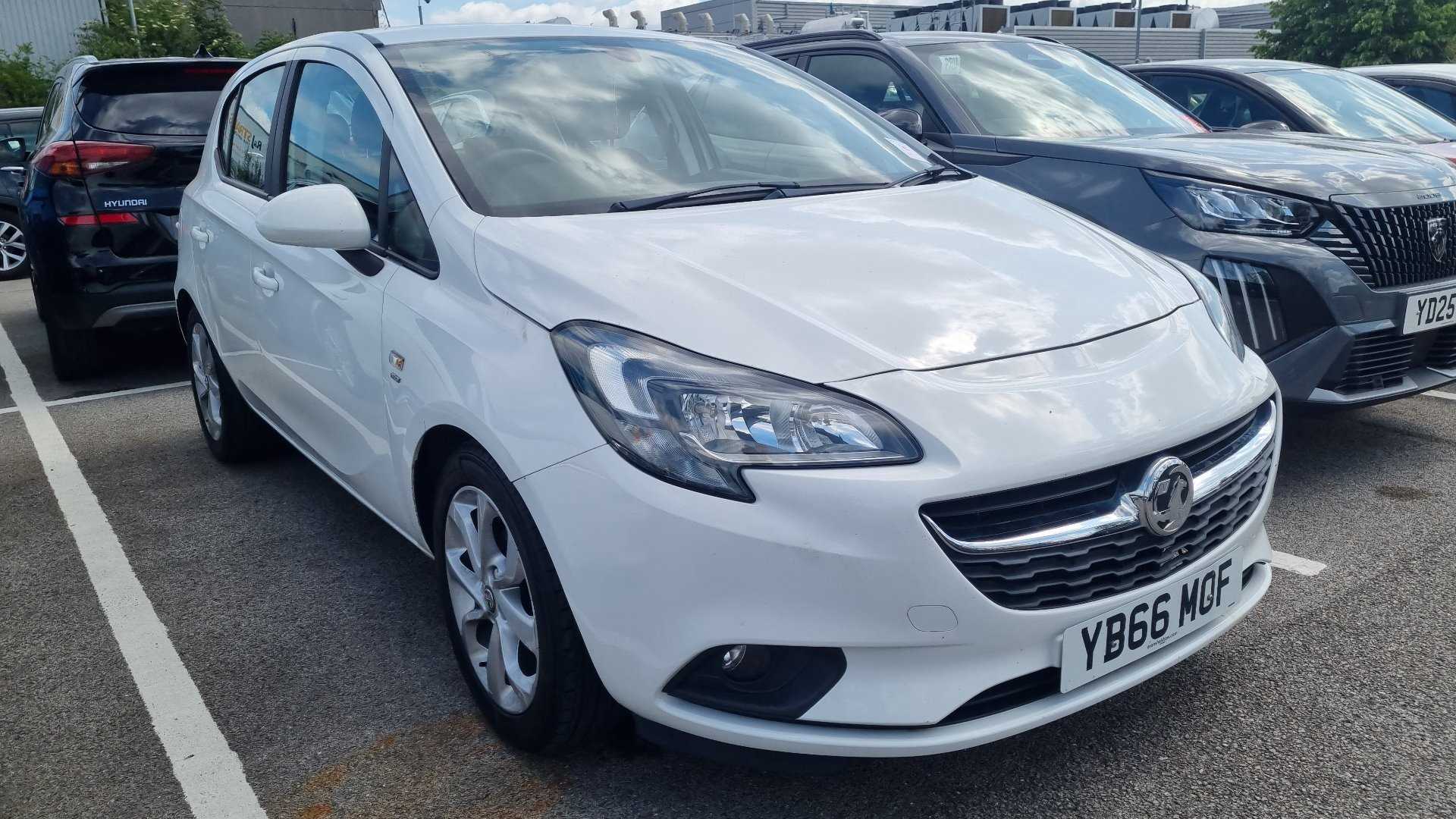 Main listing image - Vauxhall Corsa