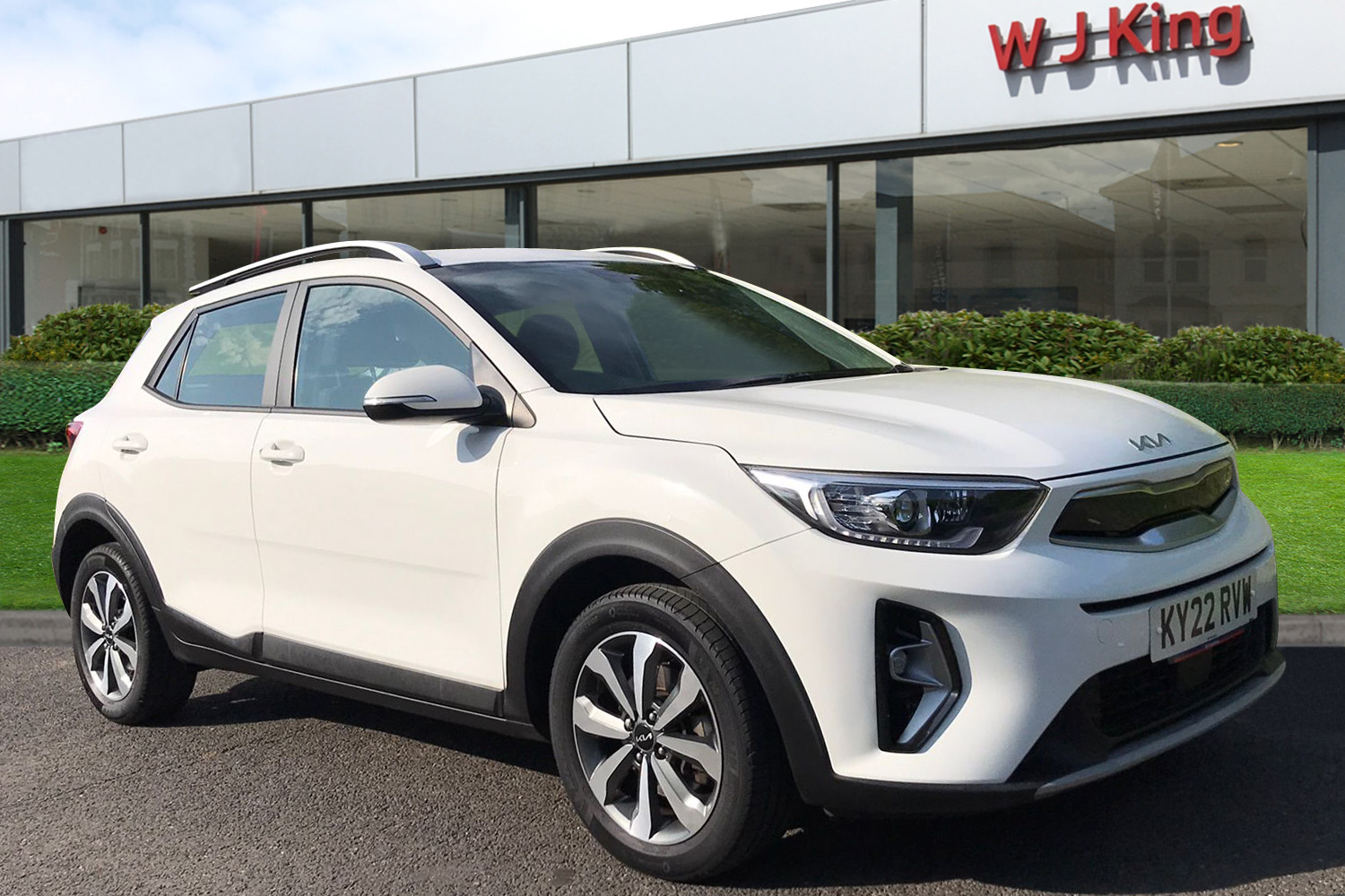 Main listing image - Kia Stonic