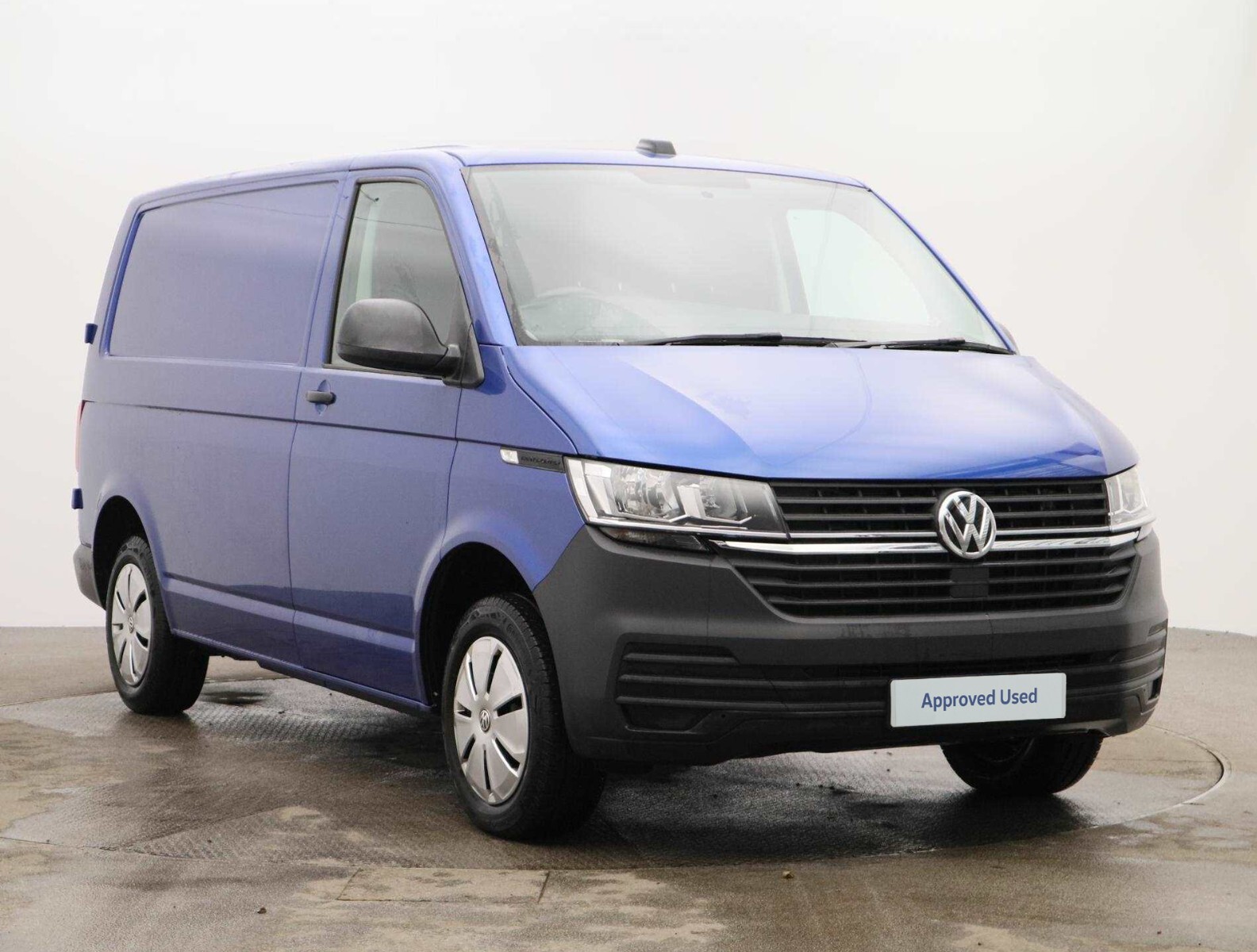 Main listing image - Volkswagen Transporter