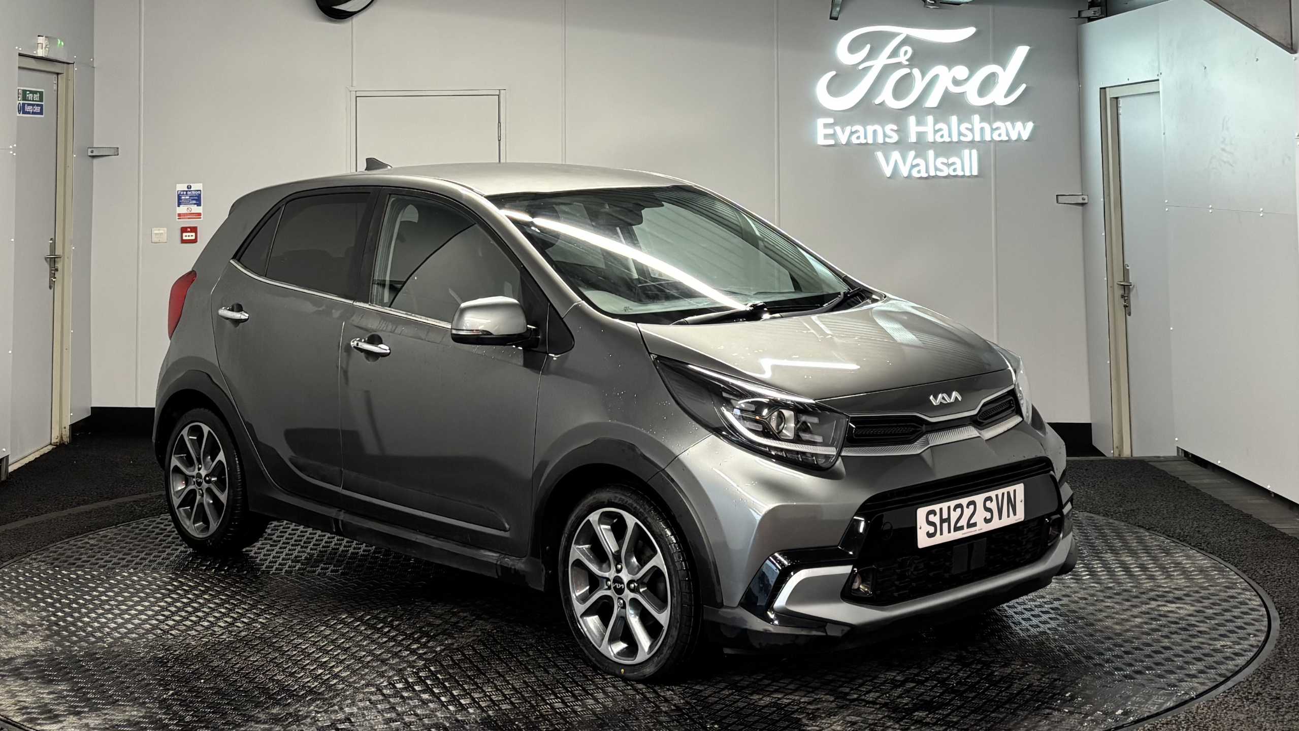 Main listing image - Kia Picanto