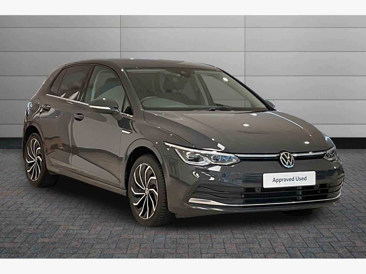 Main listing image - Volkswagen Golf