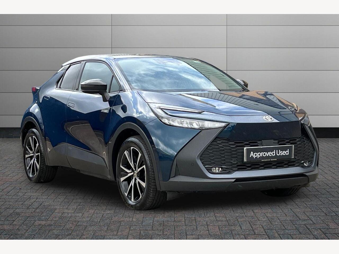 Main listing image - Toyota C-HR