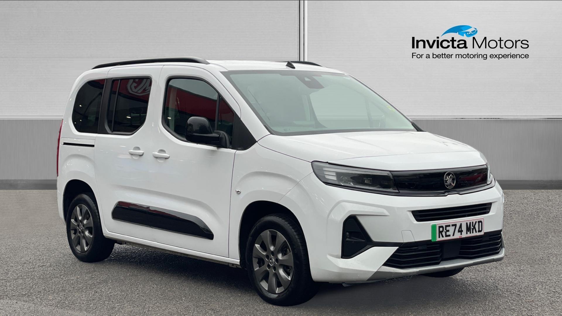 Main listing image - Vauxhall Combo Life-e