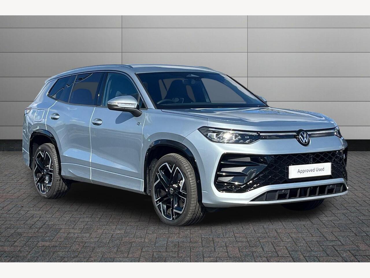 Main listing image - Volkswagen Tayron