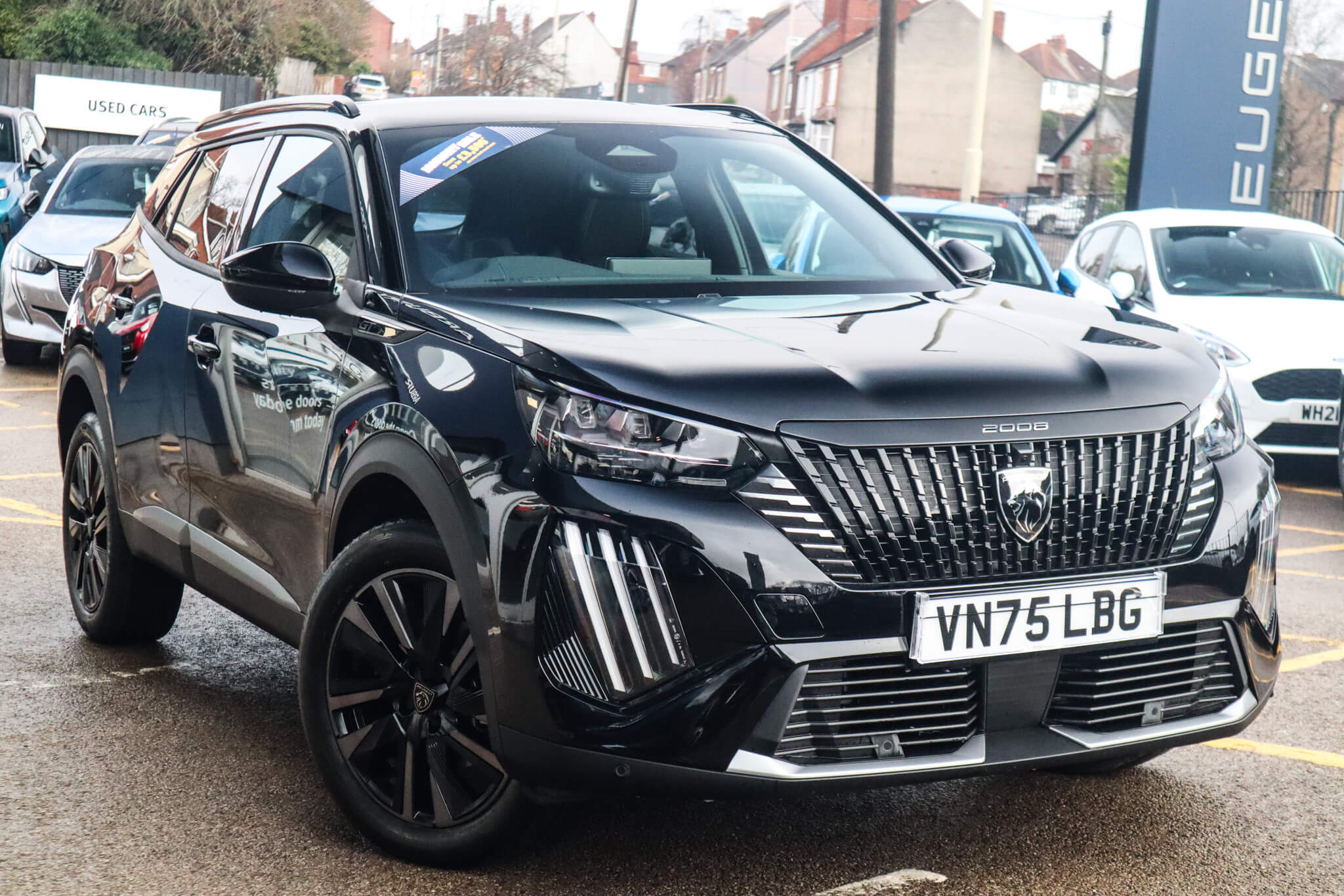 Main listing image - Peugeot 2008