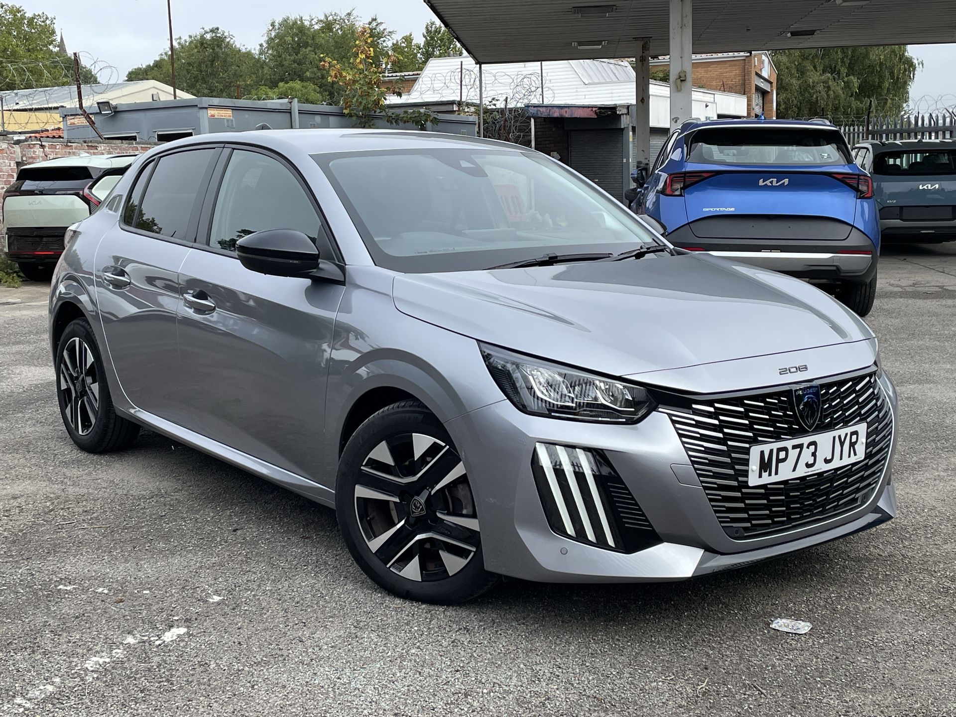 Main listing image - Peugeot 208