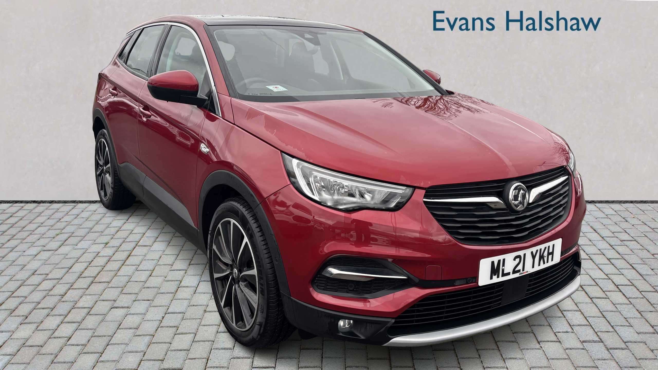 Main listing image - Vauxhall Grandland X