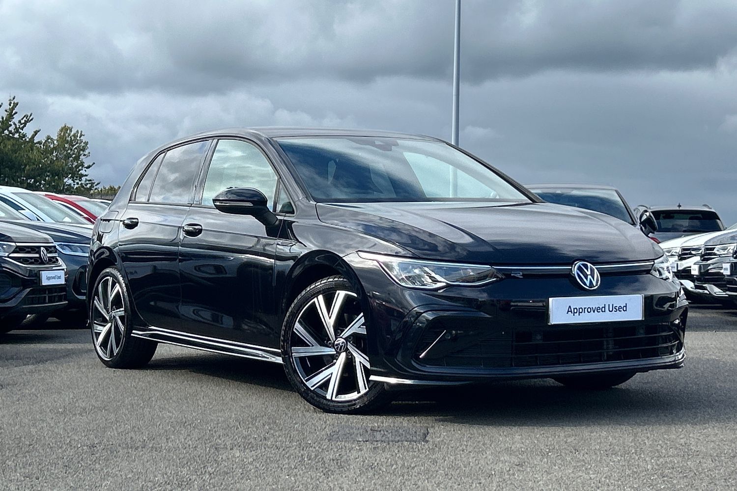 Main listing image - Volkswagen Golf