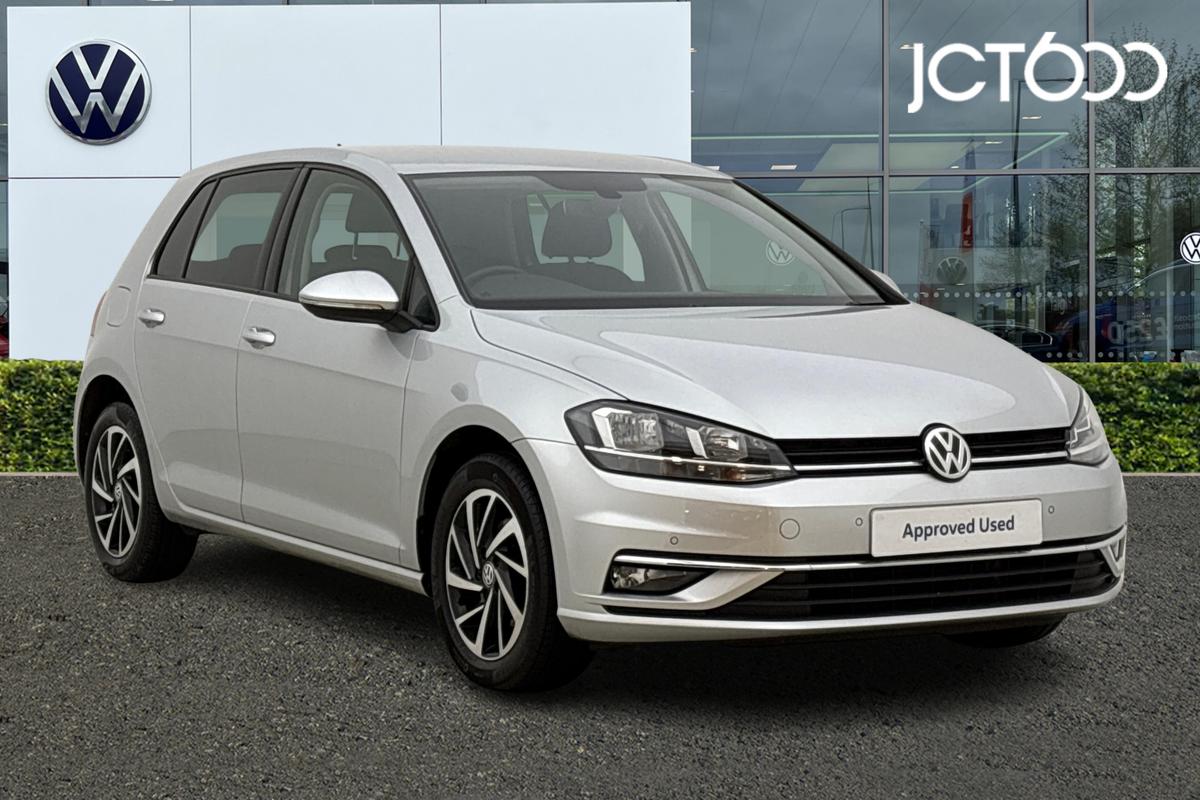 Main listing image - Volkswagen Golf