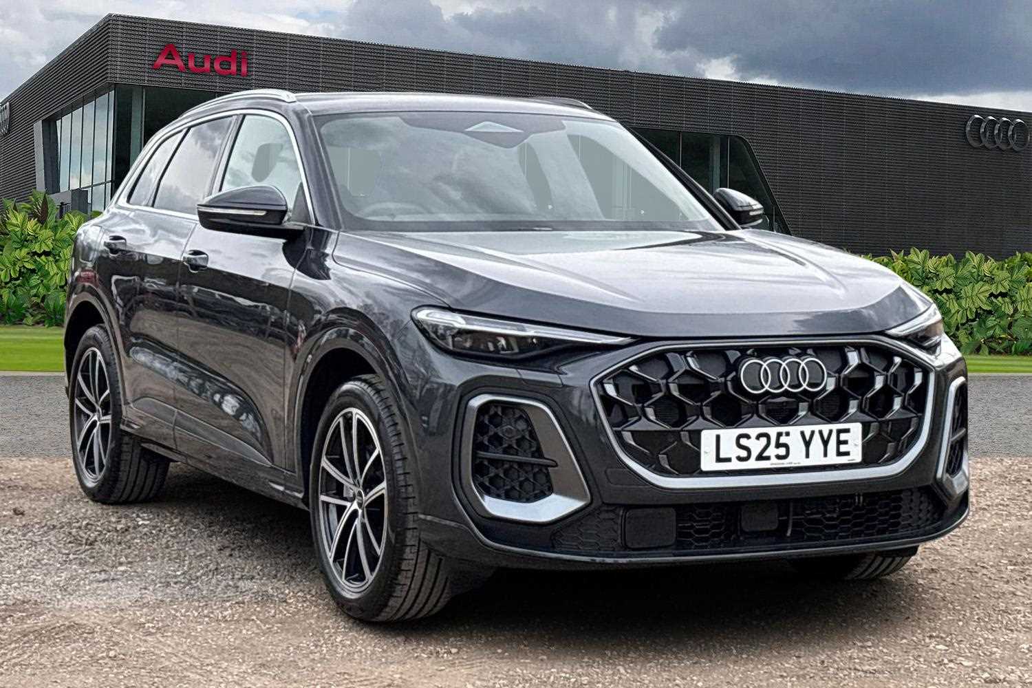 Main listing image - Audi Q5