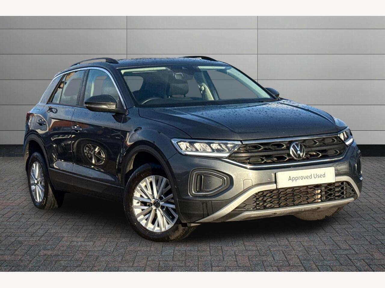 Main listing image - Volkswagen T-Roc