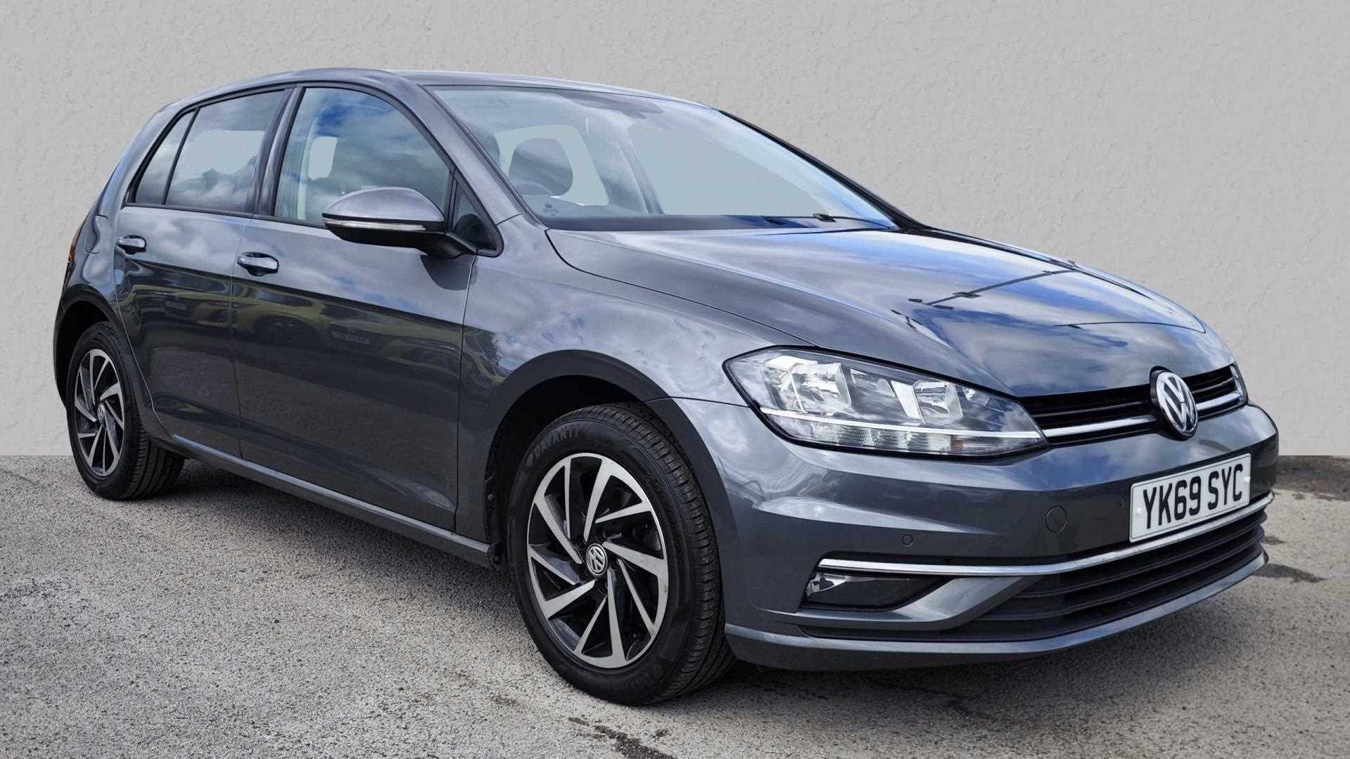 Main listing image - Volkswagen Golf