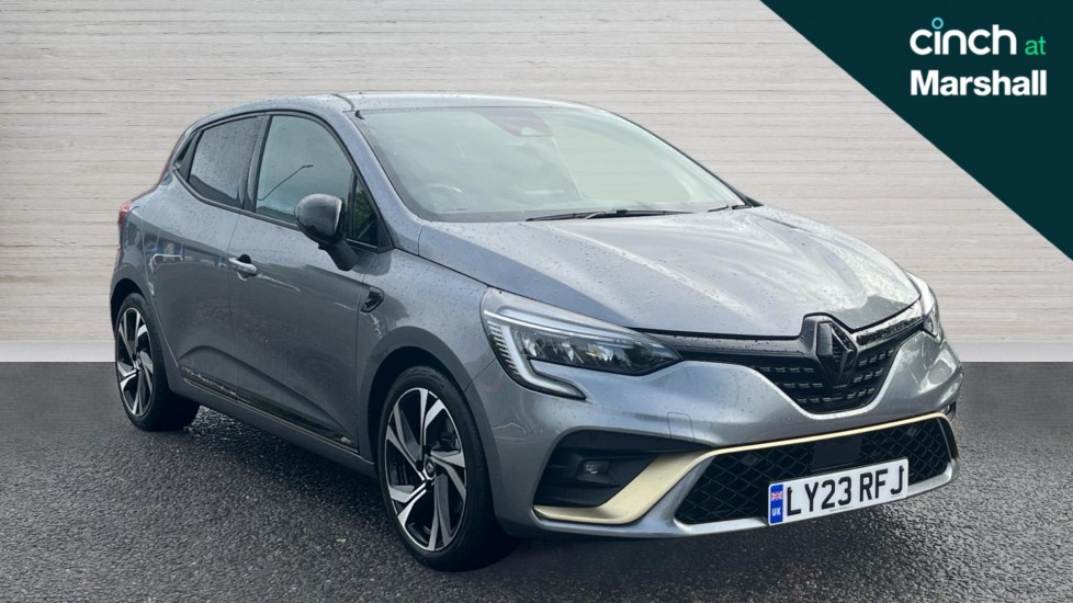 Main listing image - Renault Clio