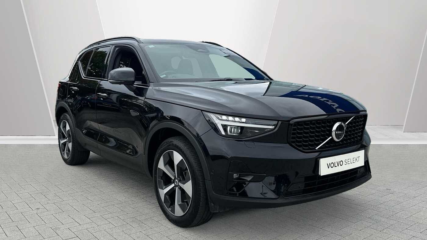 Main listing image - Volvo XC40