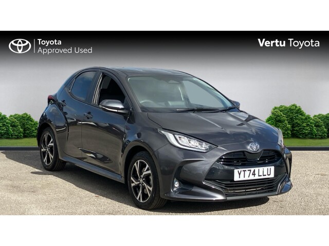 Main listing image - Toyota Yaris
