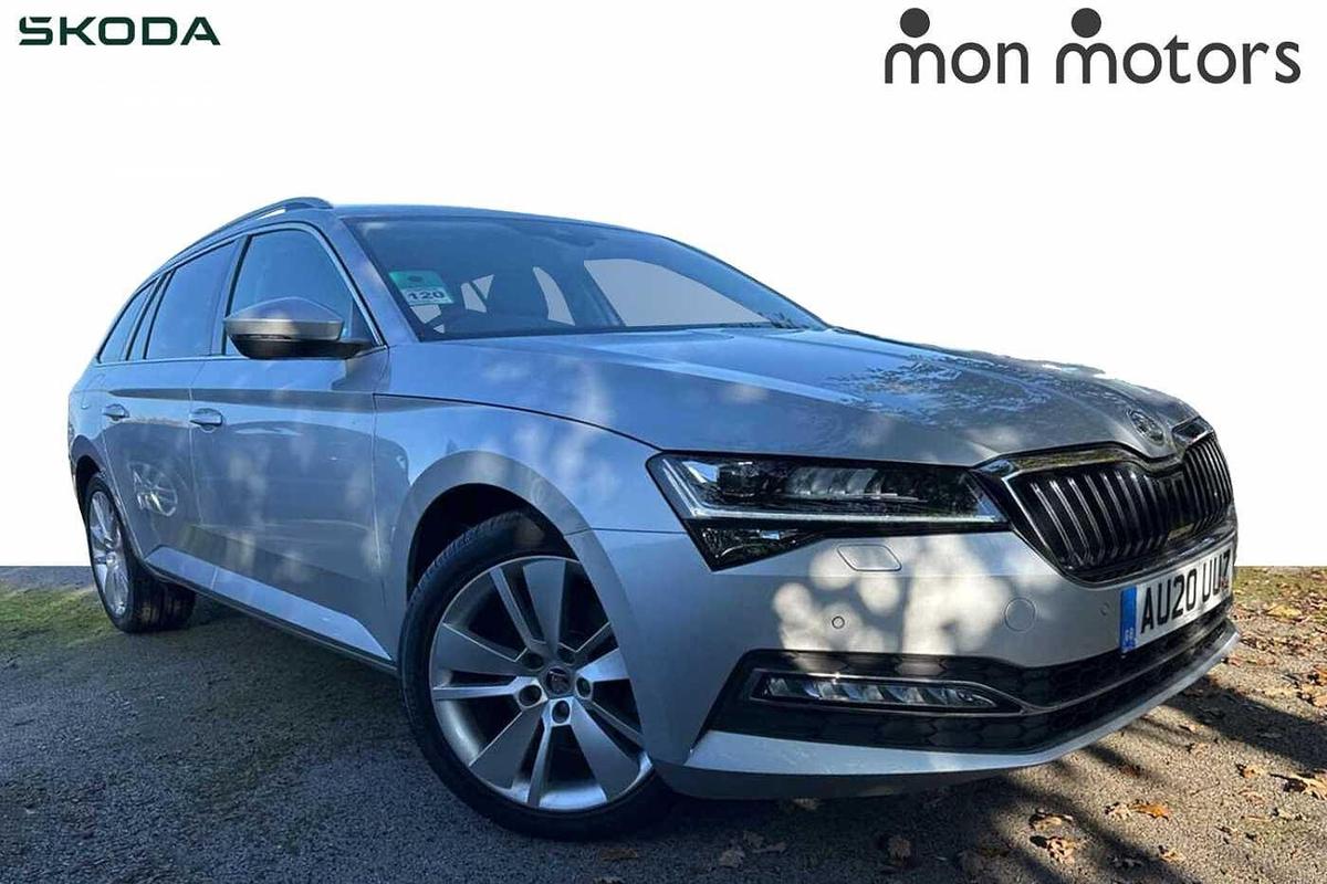 Main listing image - Skoda Superb Estate