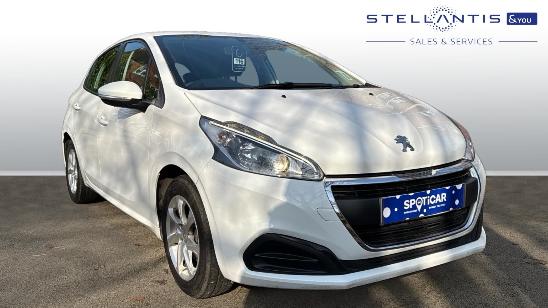 Main listing image - Peugeot 208