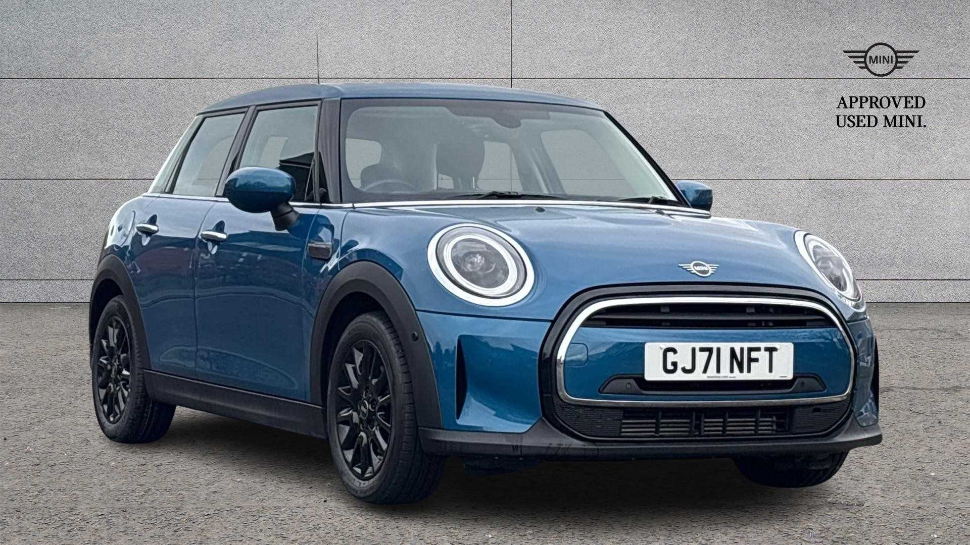 Main listing image - MINI Hatchback 5dr