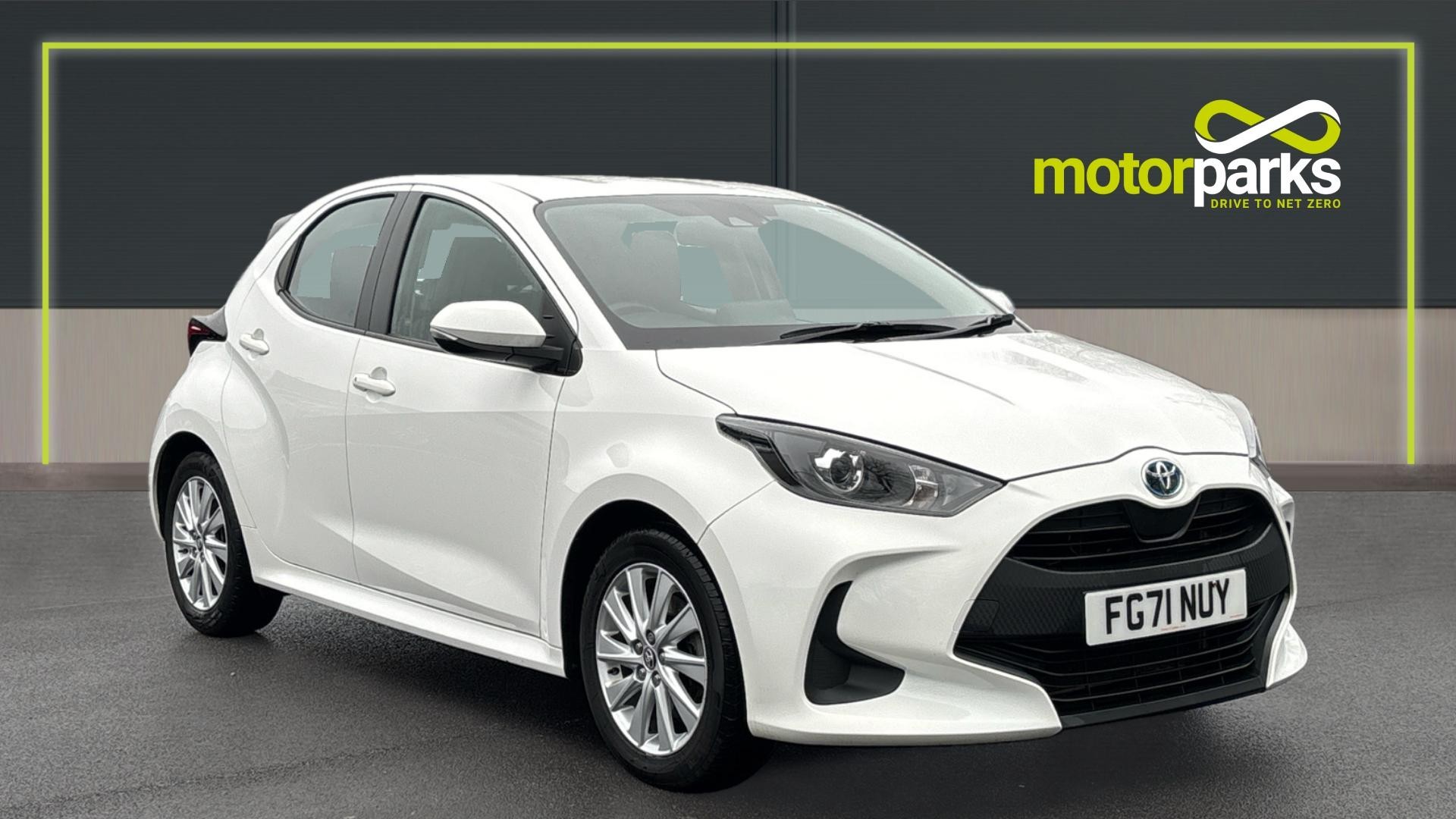 Main listing image - Toyota Yaris