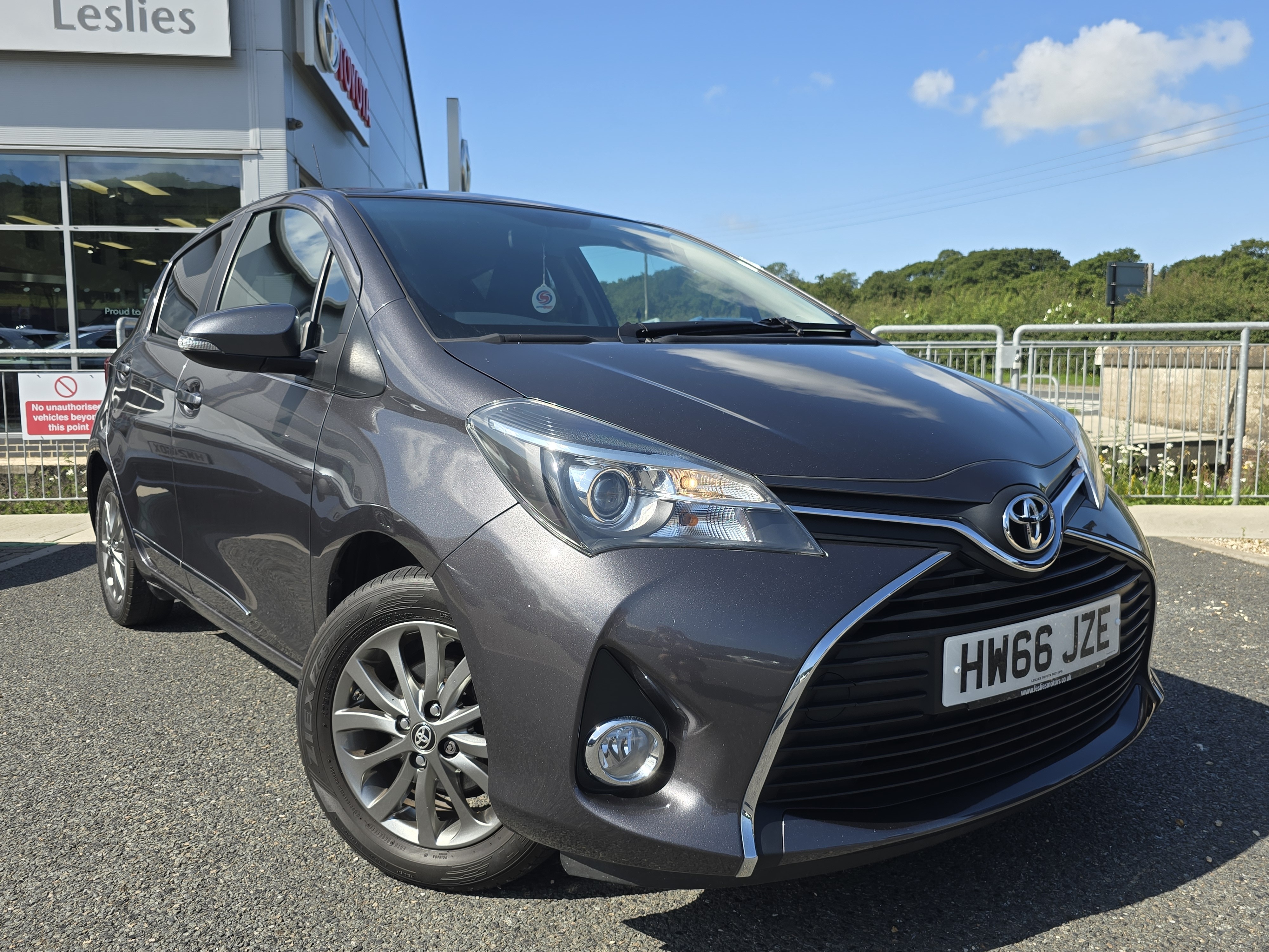 Main listing image - Toyota Yaris