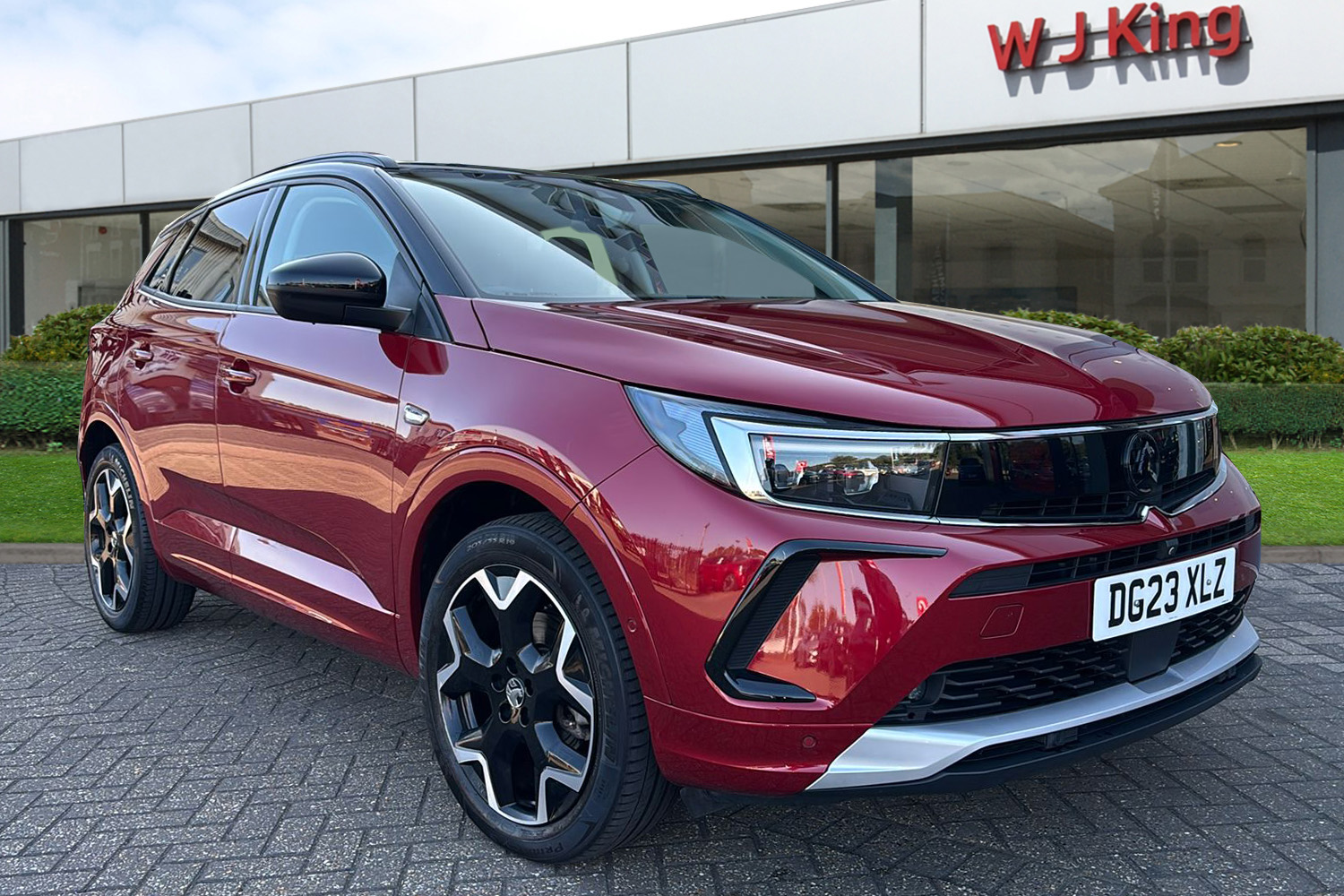 Main listing image - Vauxhall Grandland