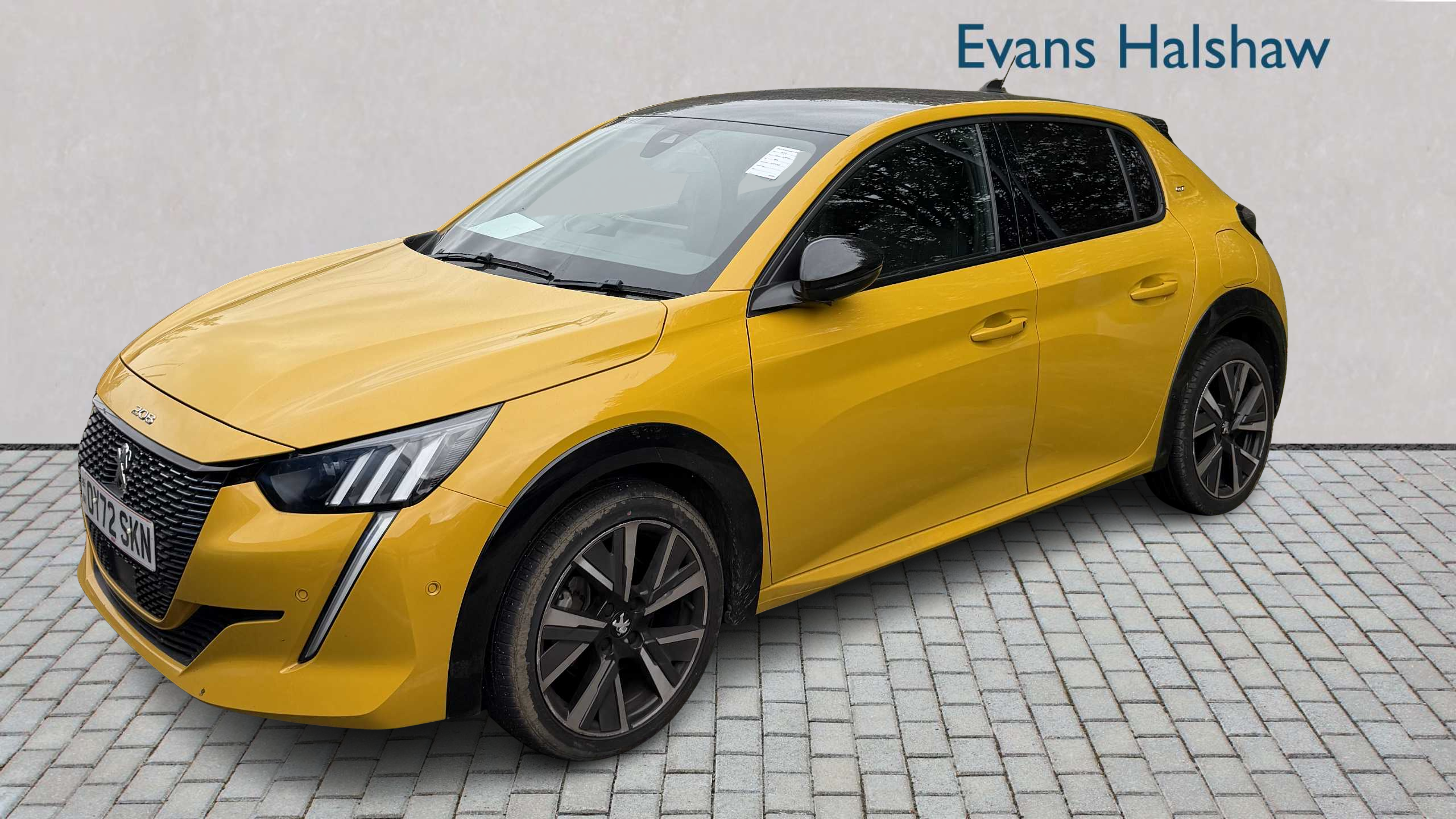 Main listing image - Peugeot 208
