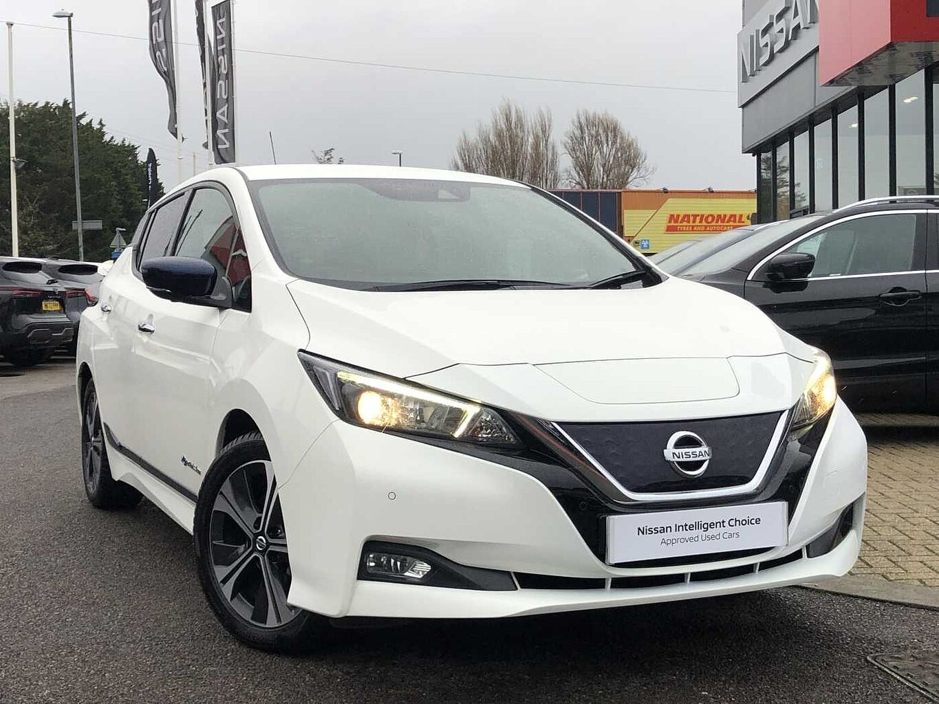 Main listing image - Nissan Leaf