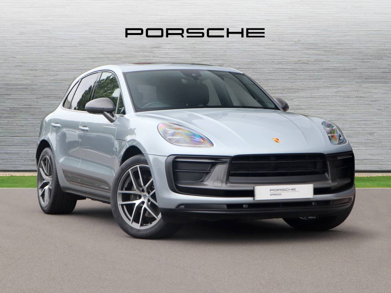 Main listing image - Porsche Macan