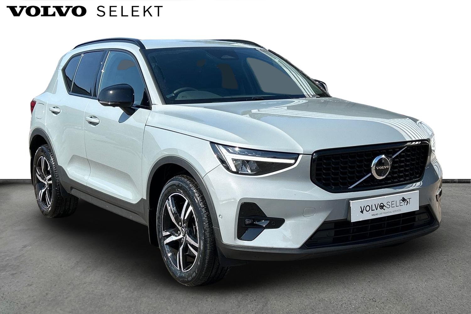 Main listing image - Volvo XC40