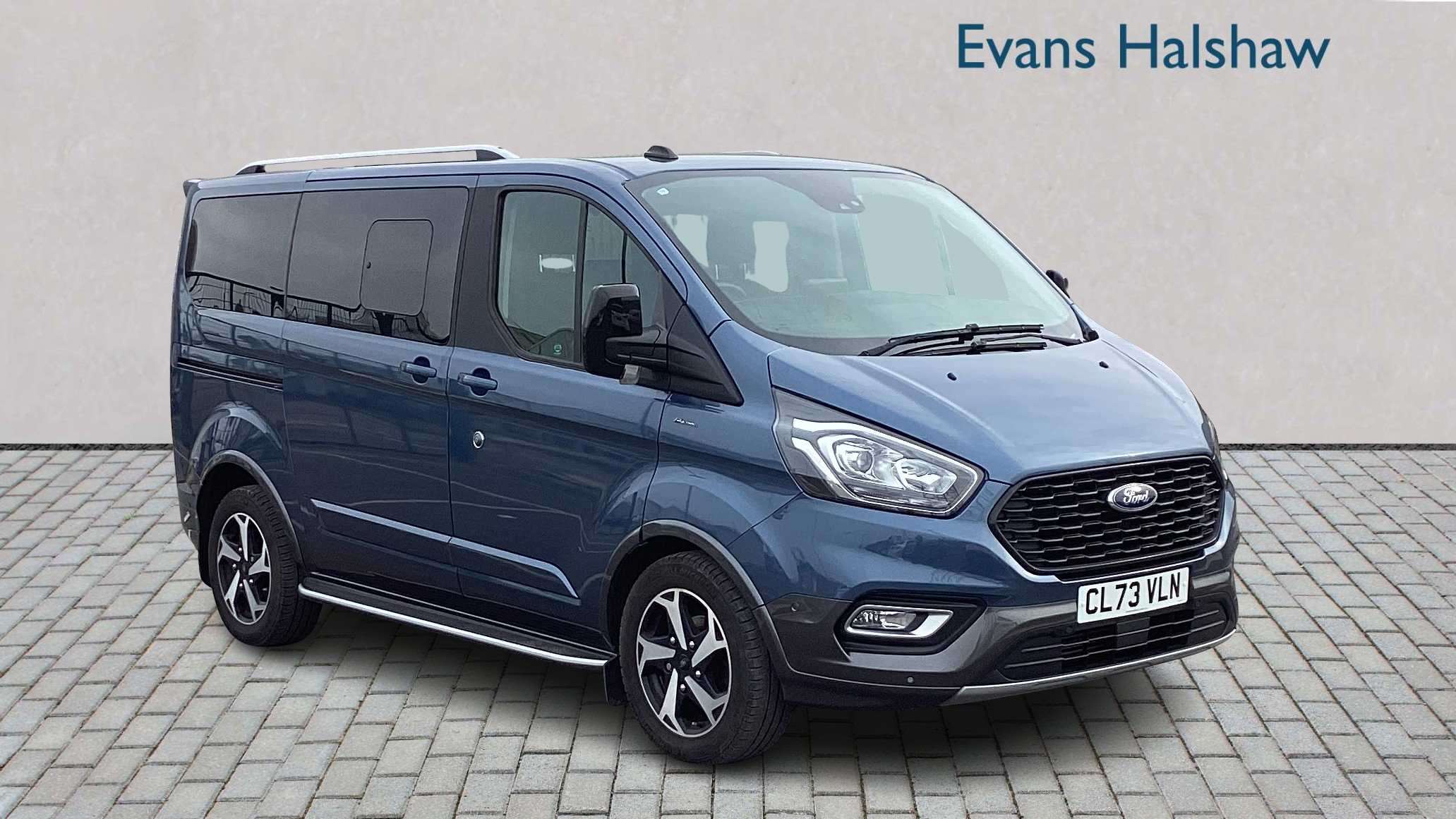 Main listing image - Ford Tourneo Custom