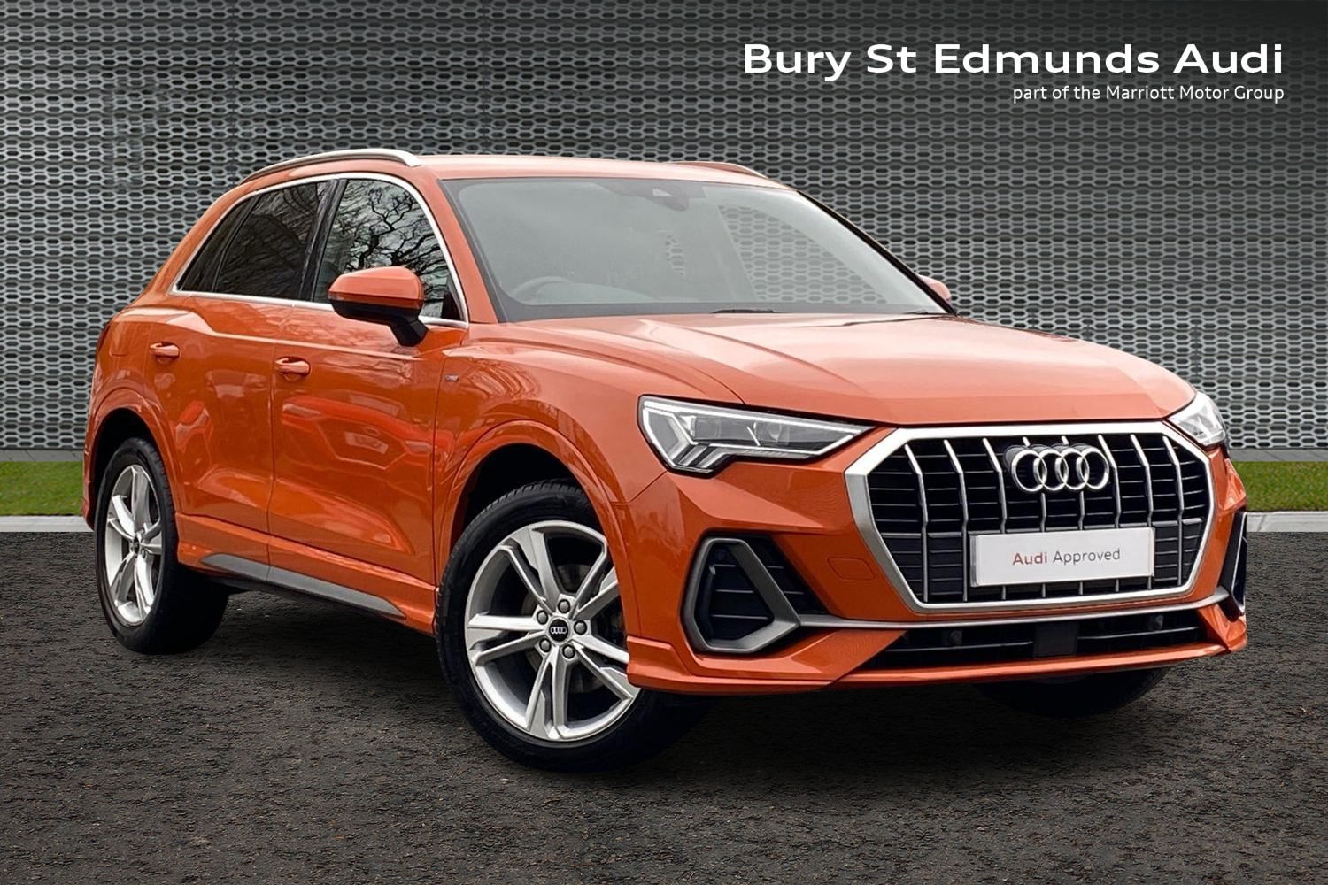 Main listing image - Audi Q3