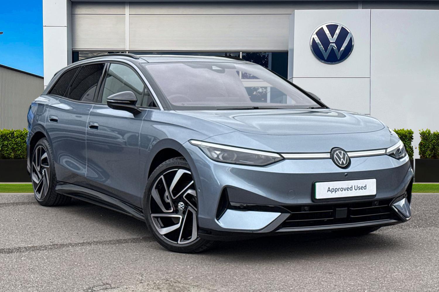 Main listing image - Volkswagen ID.7