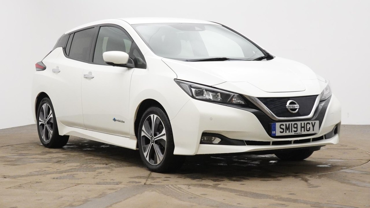 Main listing image - Nissan Leaf