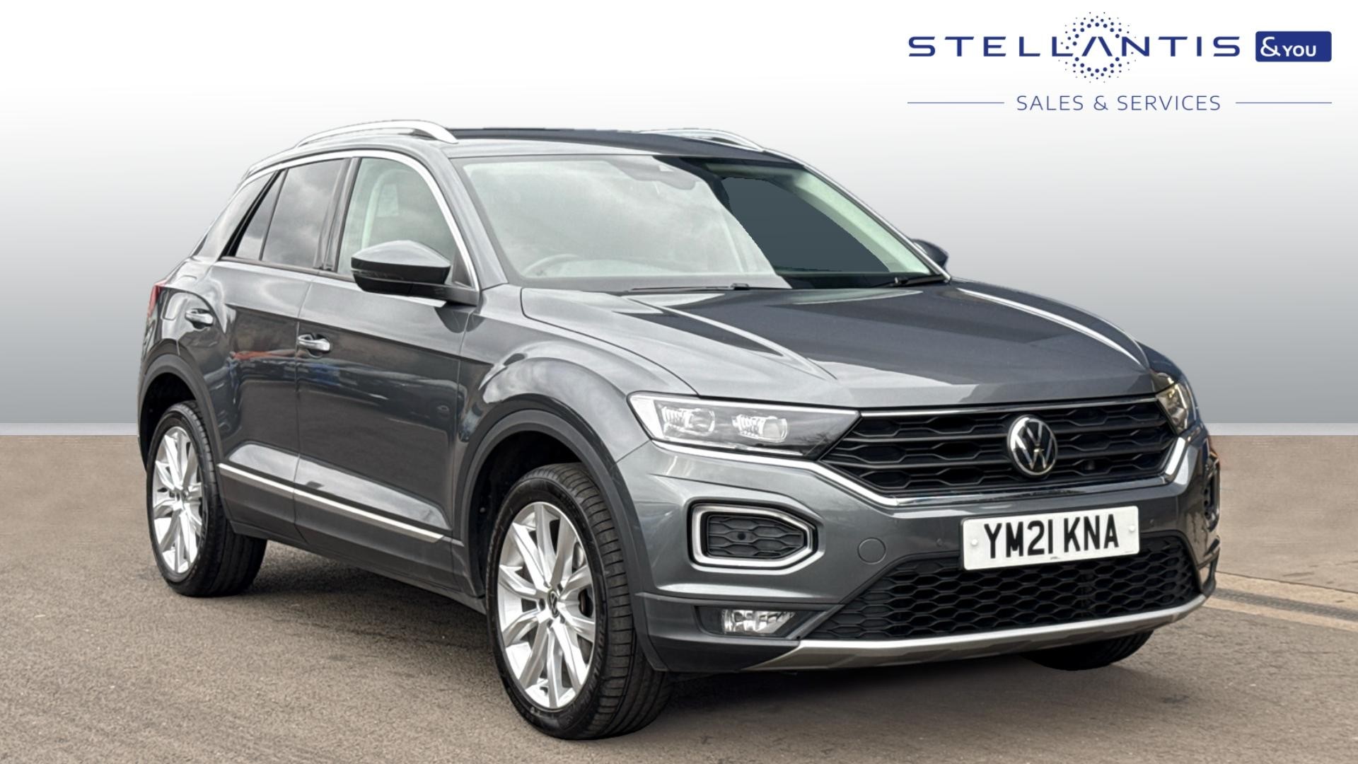 Main listing image - Volkswagen T-Roc