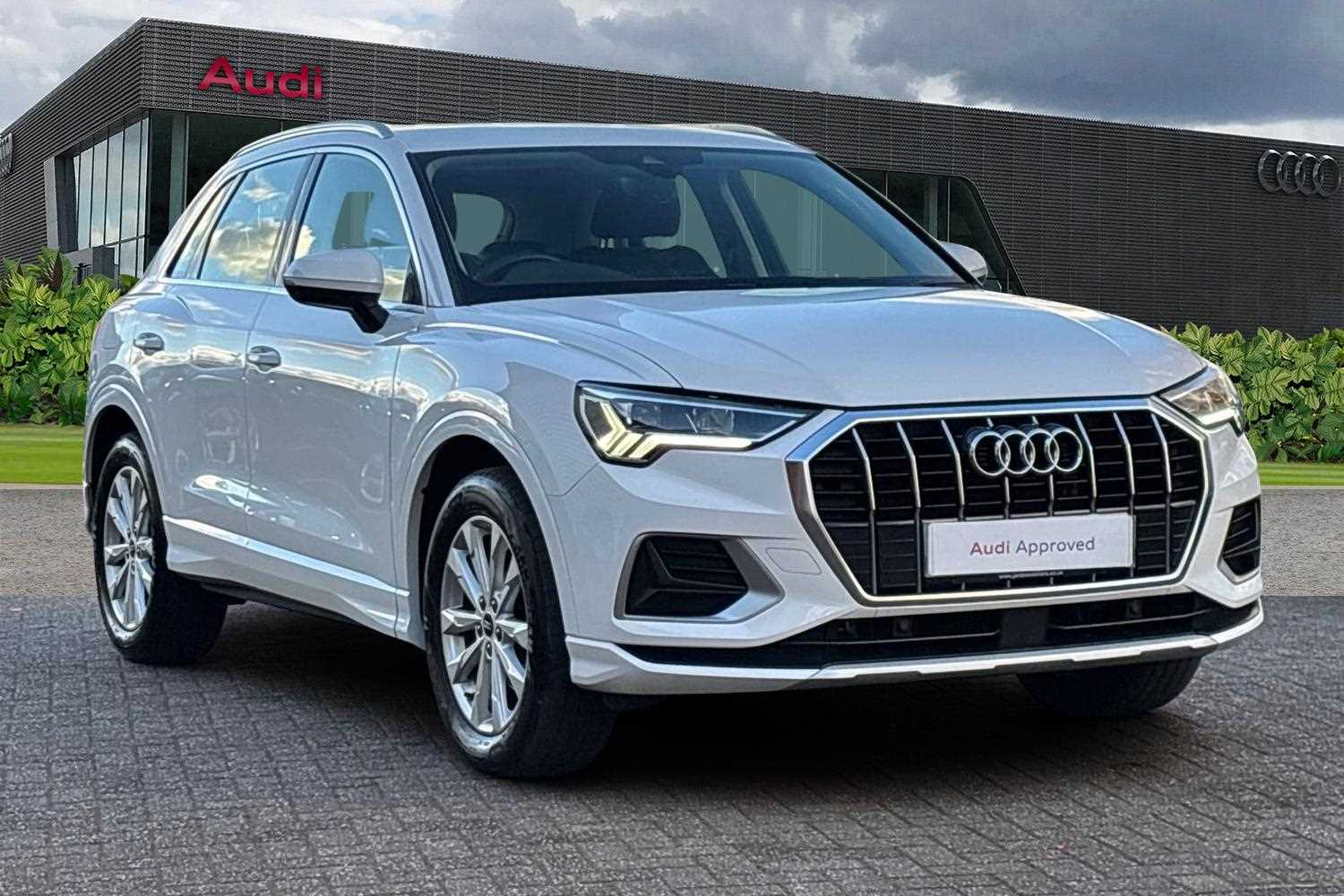 Main listing image - Audi Q3