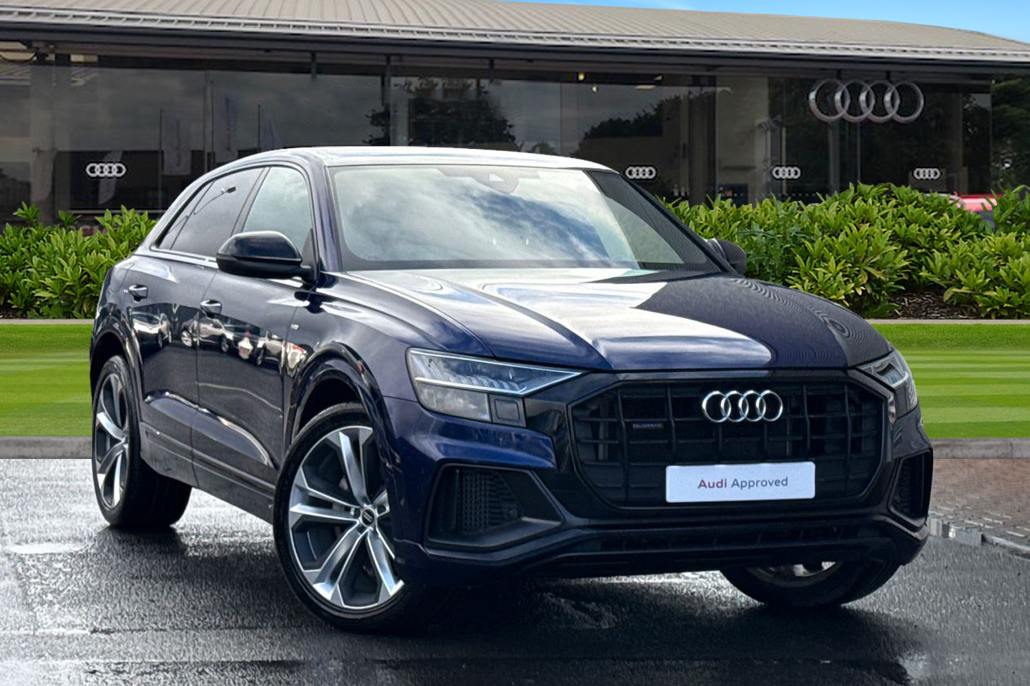 Main listing image - Audi Q8