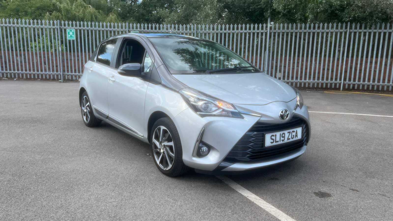 Main listing image - Toyota Yaris