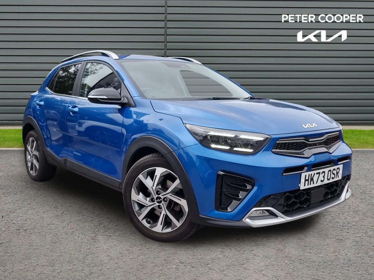 Main listing image - Kia Stonic