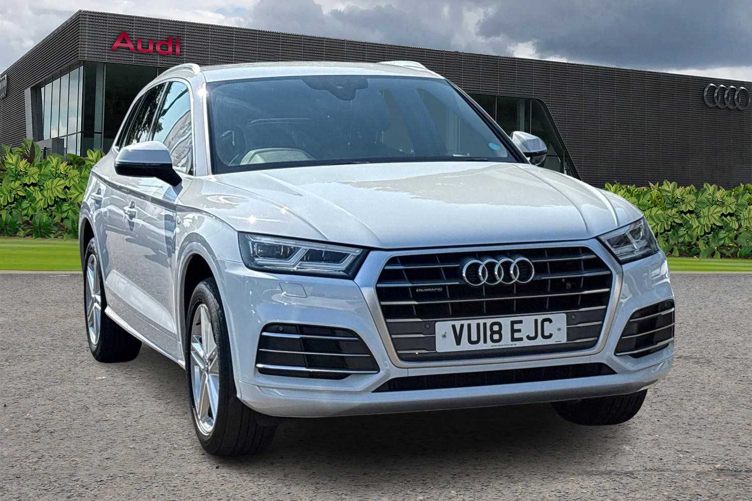 Main listing image - Audi Q5