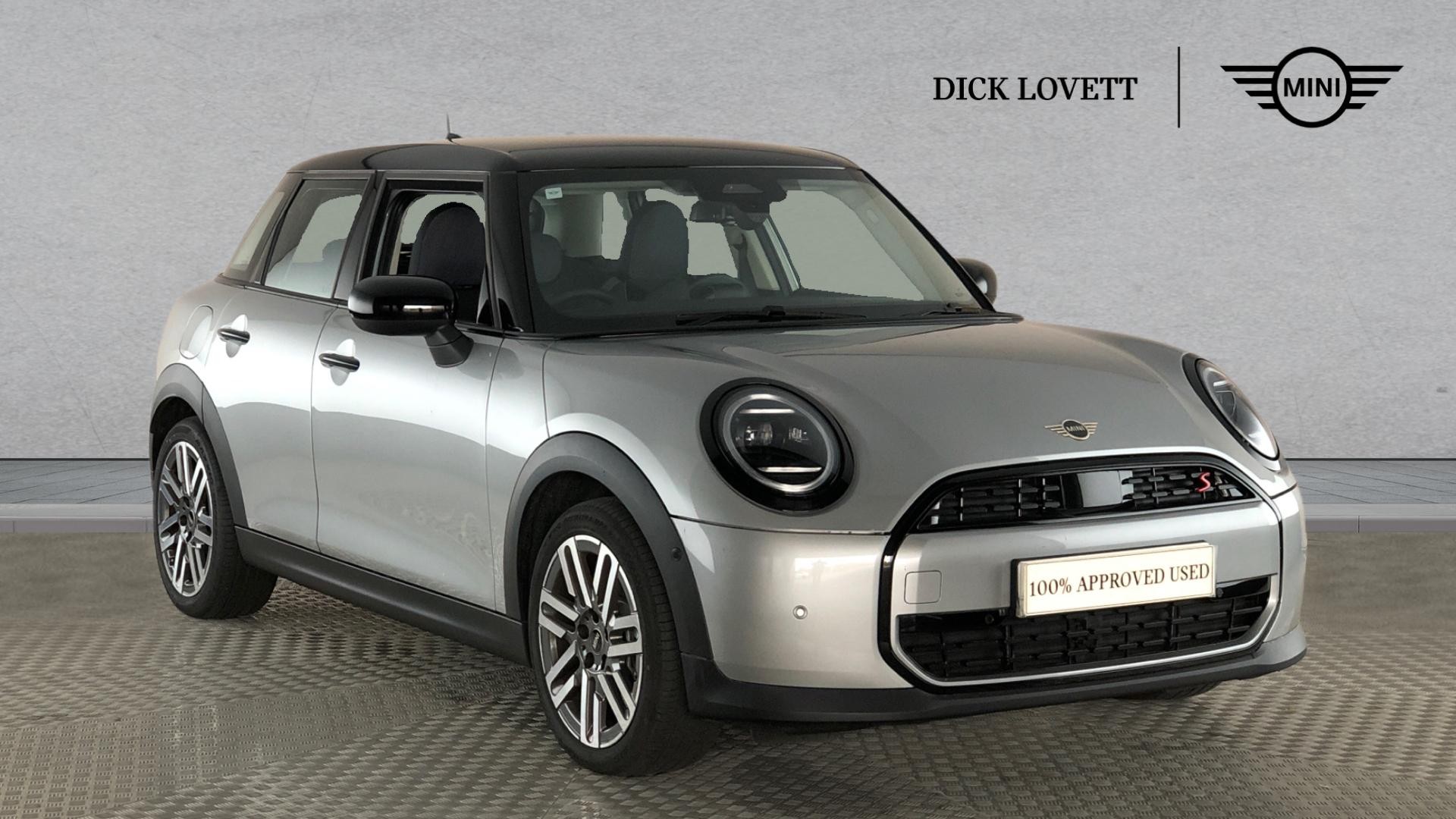 Main listing image - MINI Hatchback 5dr