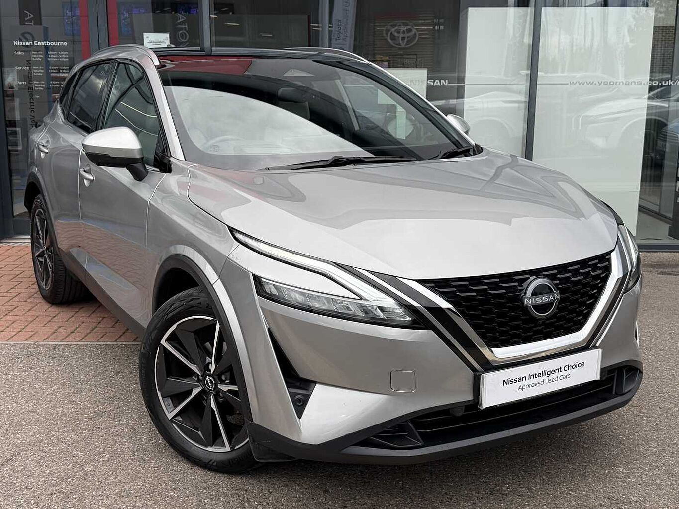 Main listing image - Nissan Qashqai