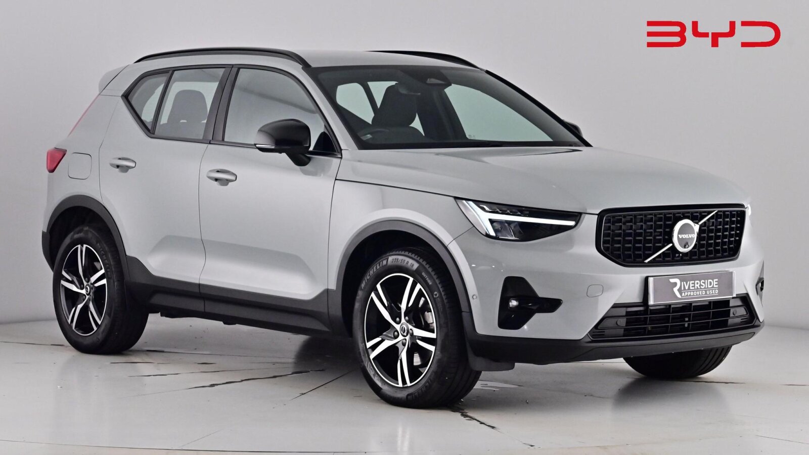 Main listing image - Volvo XC40