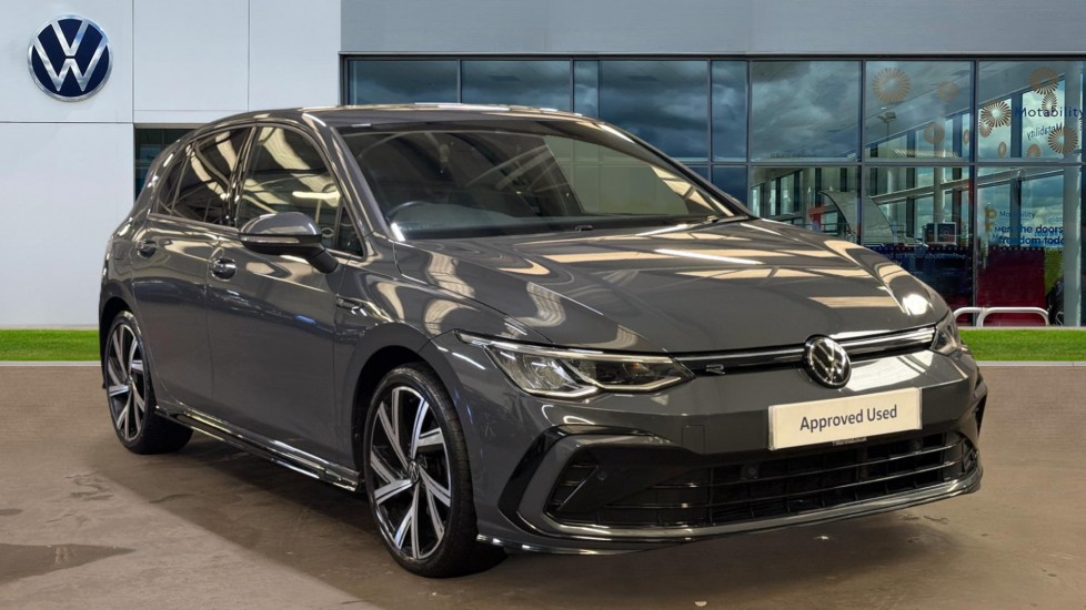 Main listing image - Volkswagen Golf