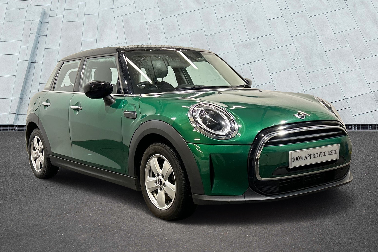 Main listing image - MINI Hatchback 5dr