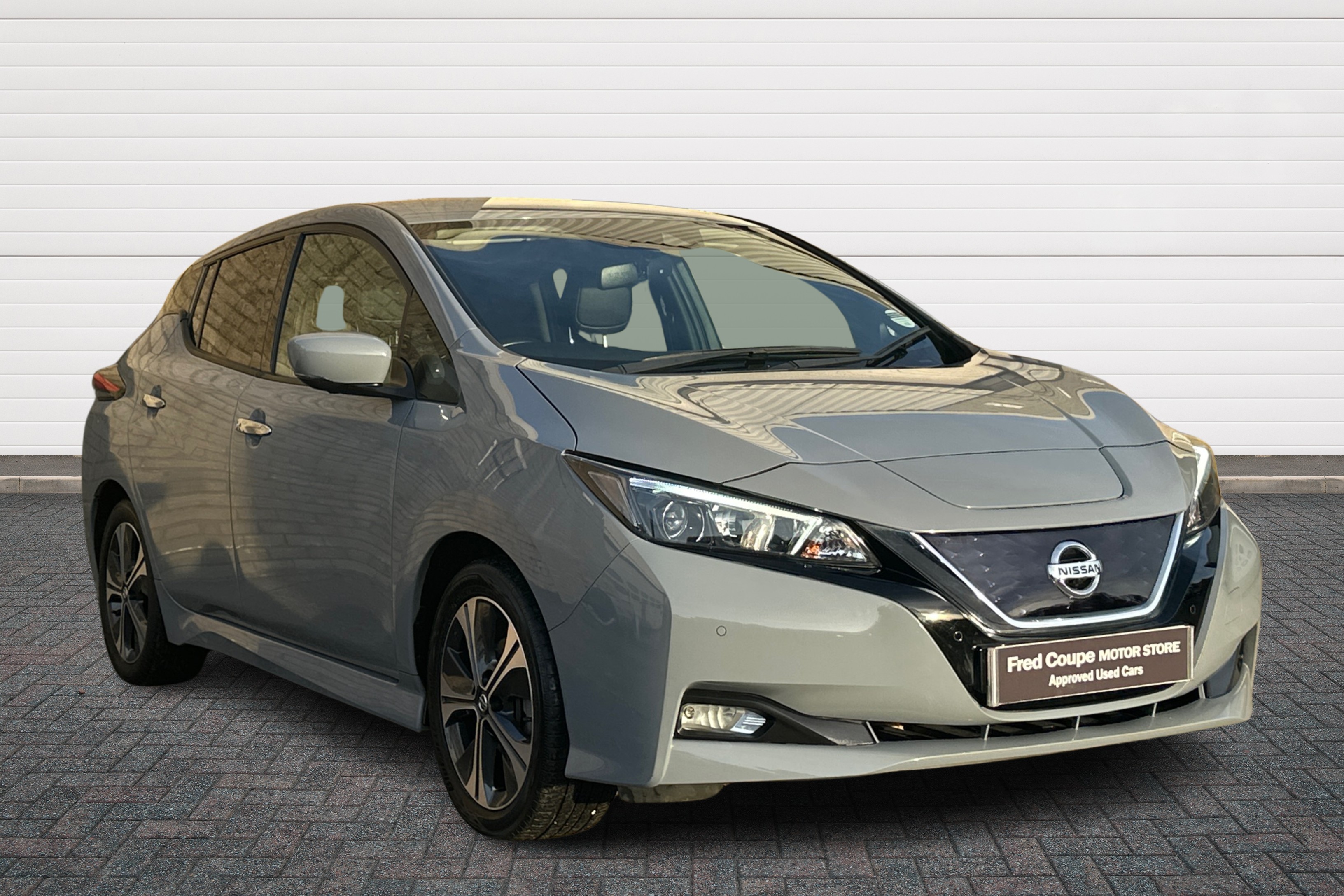 Main listing image - Nissan Leaf