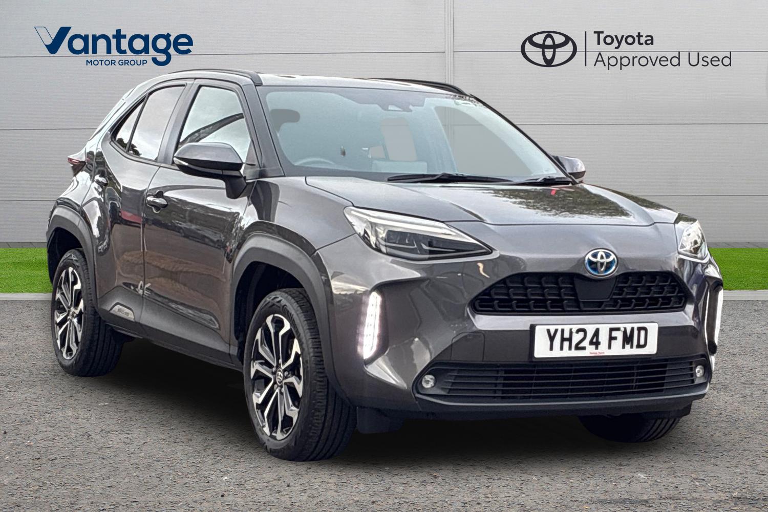 Main listing image - Toyota Yaris Cross