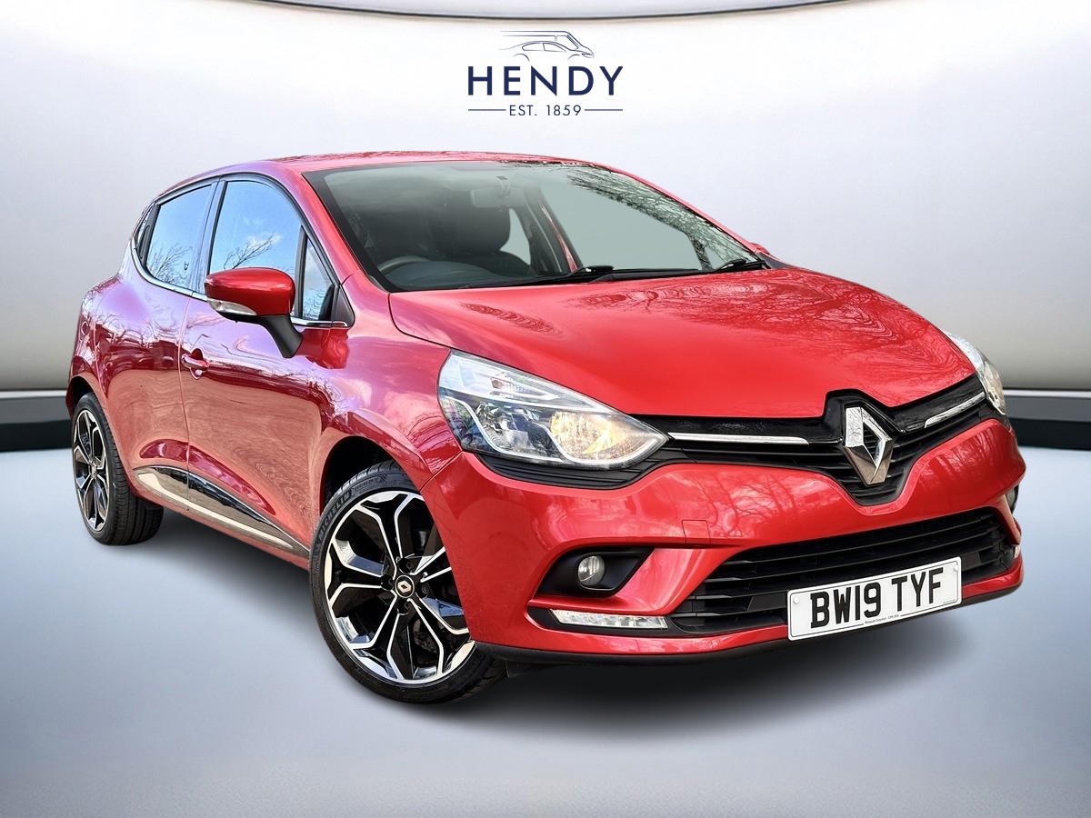 Main listing image - Renault Clio